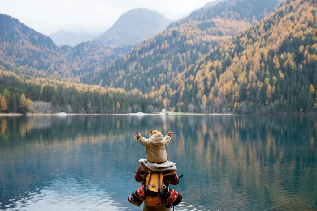 Maintaining Consistency While Traveling