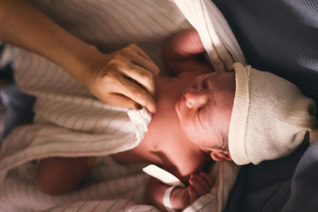 Choosing the Right Swaddling Material